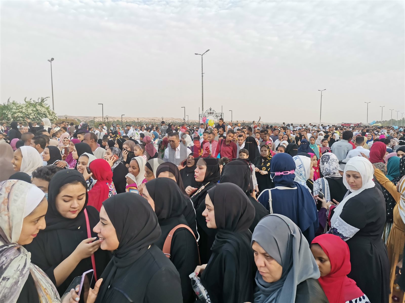 صلاة العيد بشارع كورنيش النيل 