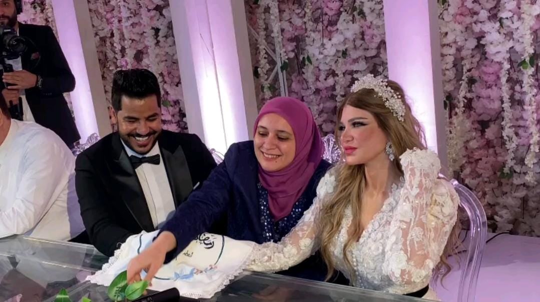 الصور الأولى من حفل زفاف ياسمين الخطيب على رجل الأعمال رمضان حسنى
