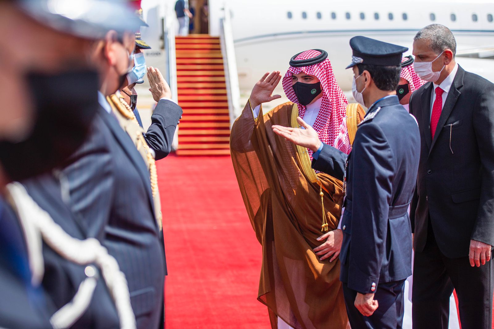 وزير الداخلية السعودي يصل العراق.jpg1