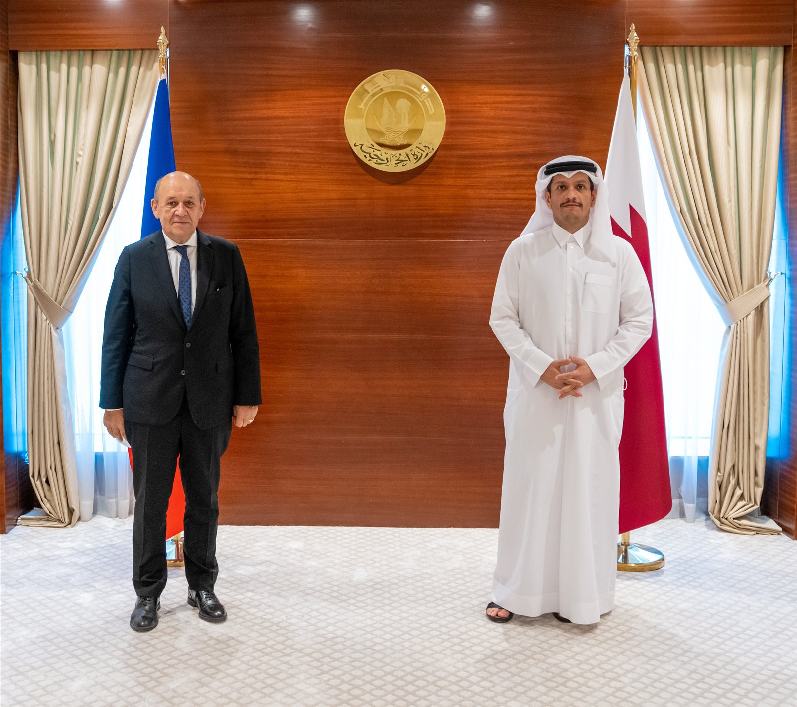 وزير الخارجية القطري يستقبل نظيره الفرنسي