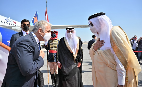 وزير خارجية إسرائيل يصل البحرين.jpg1