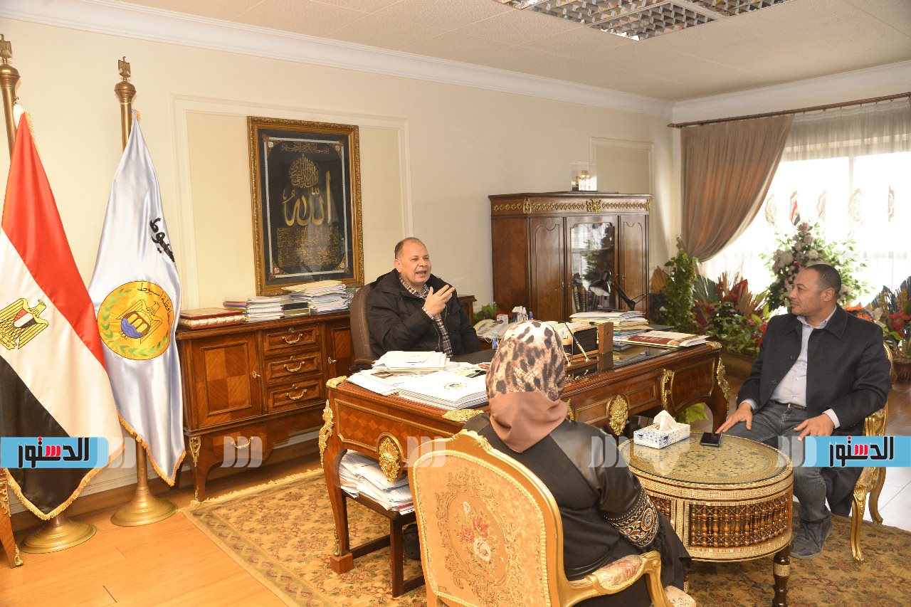 محافظ أسيوط يواصل لقاءاته مع أعضاء مجلسي الشيوخ والنواب  (7)