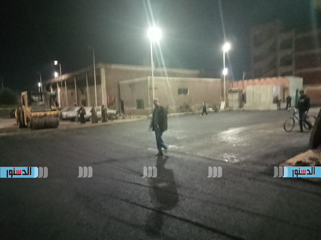 محافظ أسيوط يعلن استكمال رصف شوارع بحي شرق  (9)