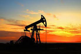 النفط يتراجع بسبب مخاوف من الإغلاق في الصين والسحب من الاحتياطيات | اقتصاد  | الجزيرة نت