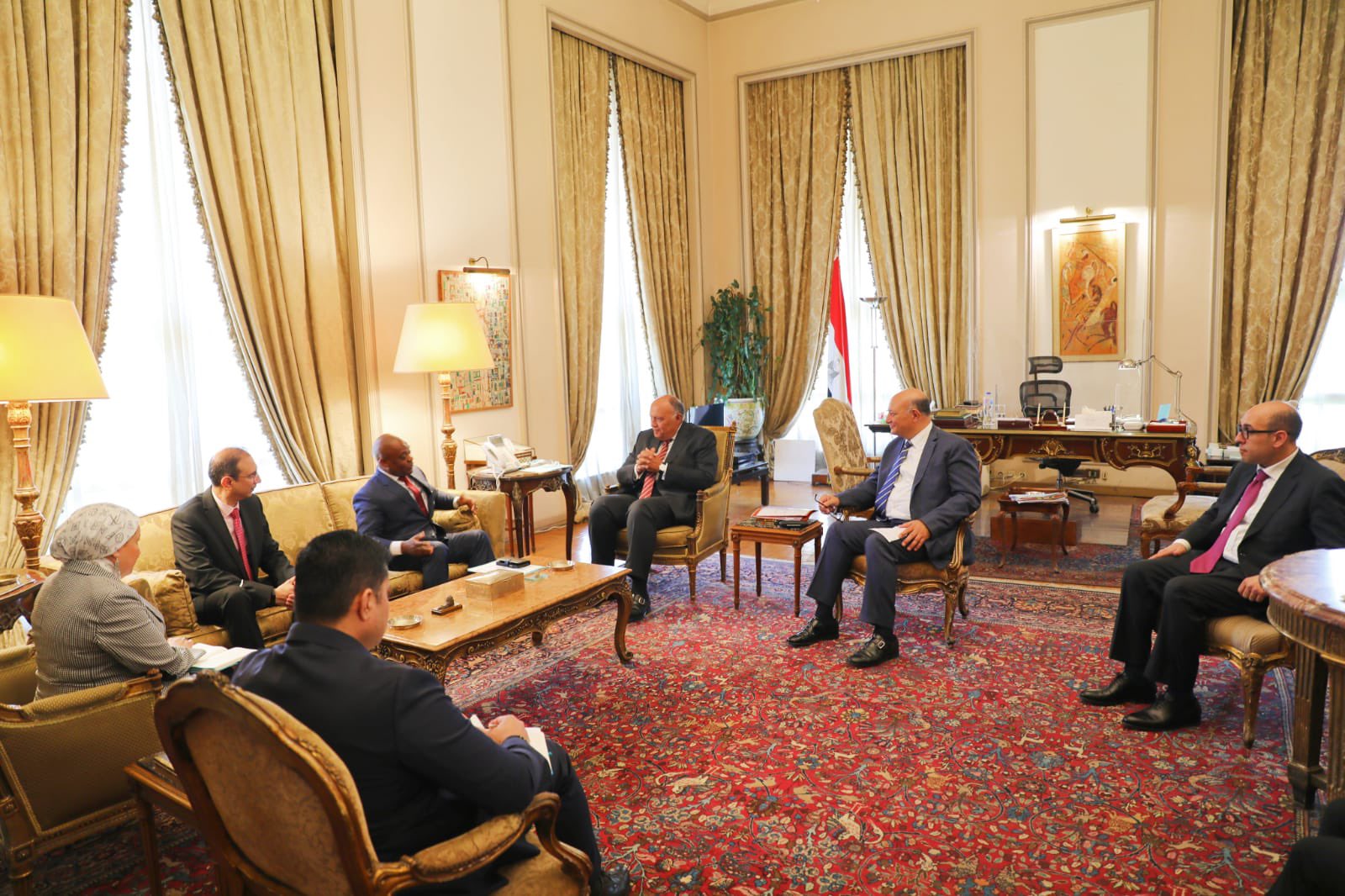 وزير الخارجية والسفير إيسياكا عبد القادر