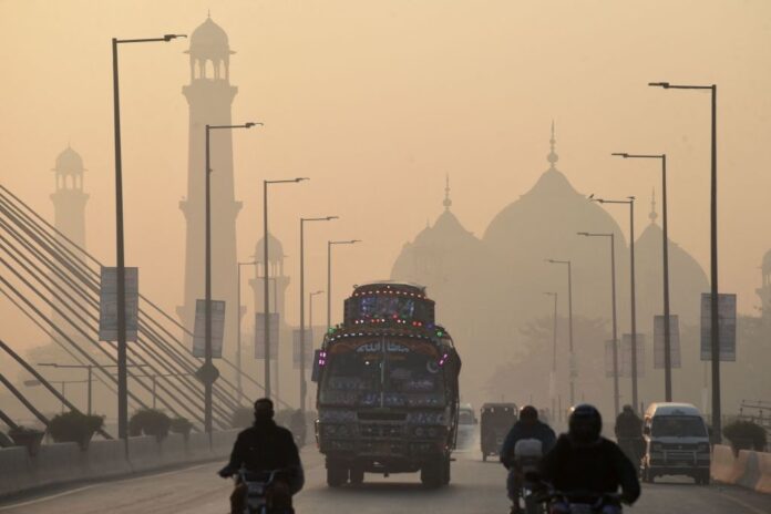 الضباب الدخاني في المدينة الأكثر تلوثًا حول العالم
