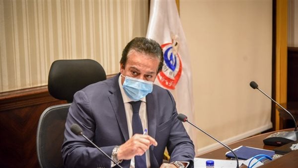 «عبد الغفار» يتفقد مستشفى العجمي التخصصي ويشيد الالتزام بالإجراءات الاحترازية