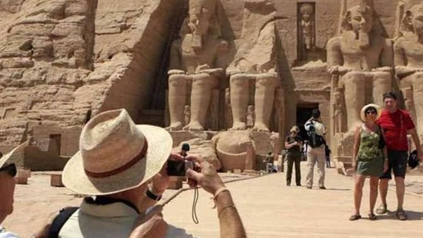موقع أمريكي يكشف أسباب تزايد الطلب السياحى على مصر
