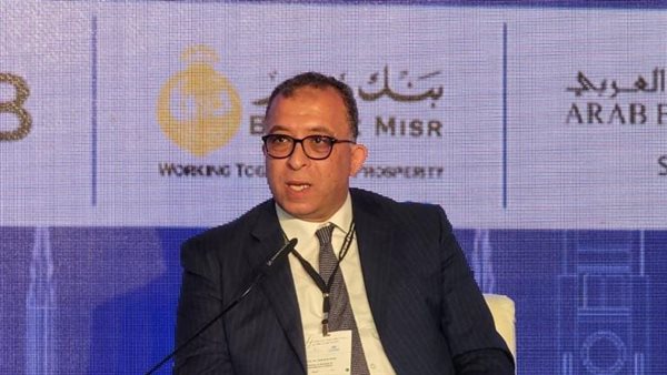 «العربى» يستعرض تجربة الإصلاح الاقتصادى فى مصر بمنتدى بيروت