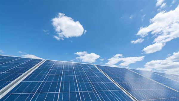 توقيع اتفاقية لإنشاء أكبر محطة للطاقة الشمسية فى الشرق الأوسط بالسعودية