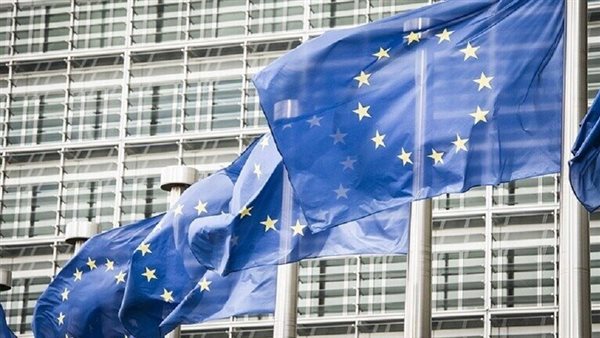 المفوضية الأوروبية تبدأ إجراءات قانونية ضد بولندا لانتهاكها قانون الاتحاد الأوروبى