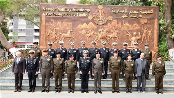 أكاديمية ناصر العسكرية تنظم عددًا من لقاءات نقل الخبرة لدارسيها