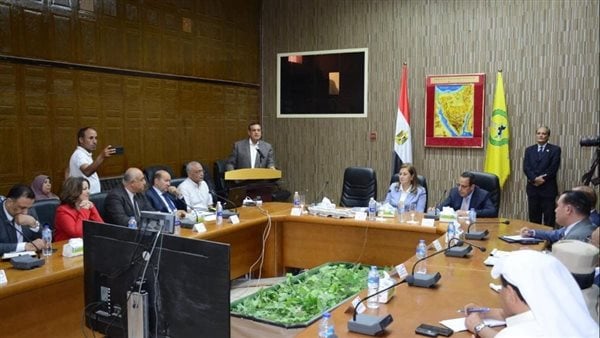 وزير التنمية المحلية: الرئيس السيسى يولى أهمية كبيرة لتنمية وتطوير شمال سيناء