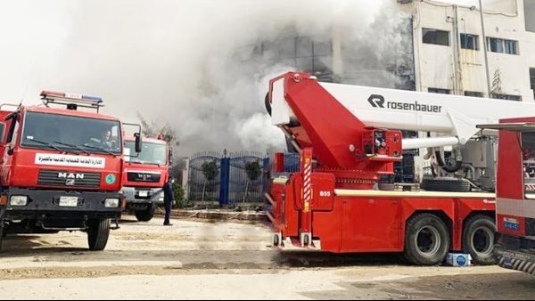 السيطرة على حريق مخزن خردة بعزبة الجزائر بالفيوم 