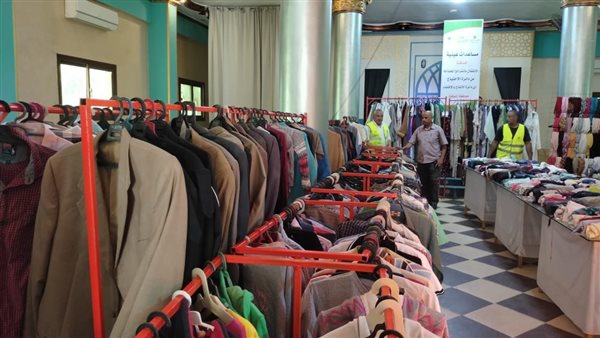 تنظيم معرض ملابس مجاني لدعم 320 أسرة بقرى مركز الشهداء في المنوفية