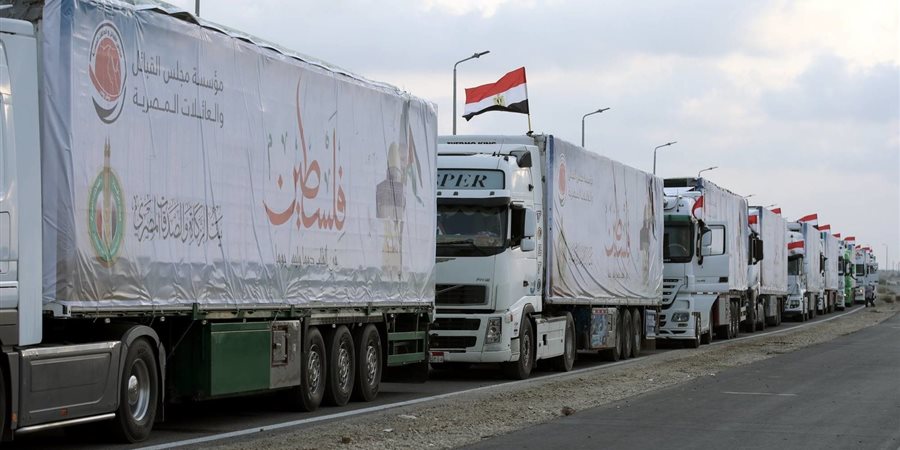 مصدر مصرى رفيع المستوى: دخول 401 شاحنة مساعدات إنسانية إلى قطاع غزة اليوم